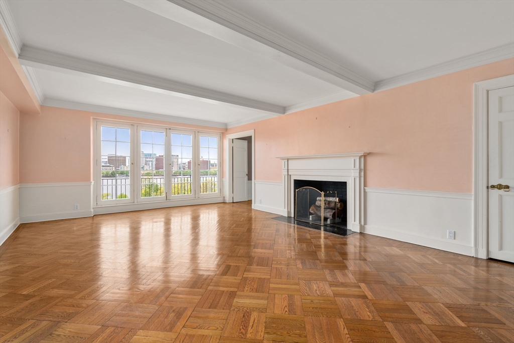 274 Beacon Street, Unit 8R Boston, MA 02116 - Photo 2 of 21