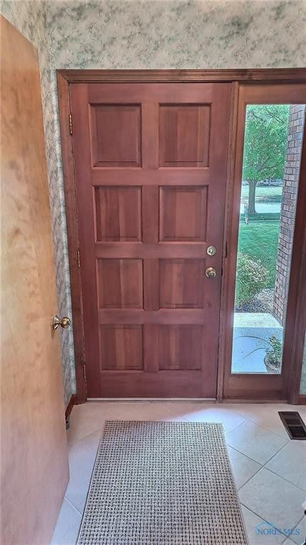 521 Thackeray Road Maumee, OH 43537 - Photo 11 of 45 Gallery Image 11