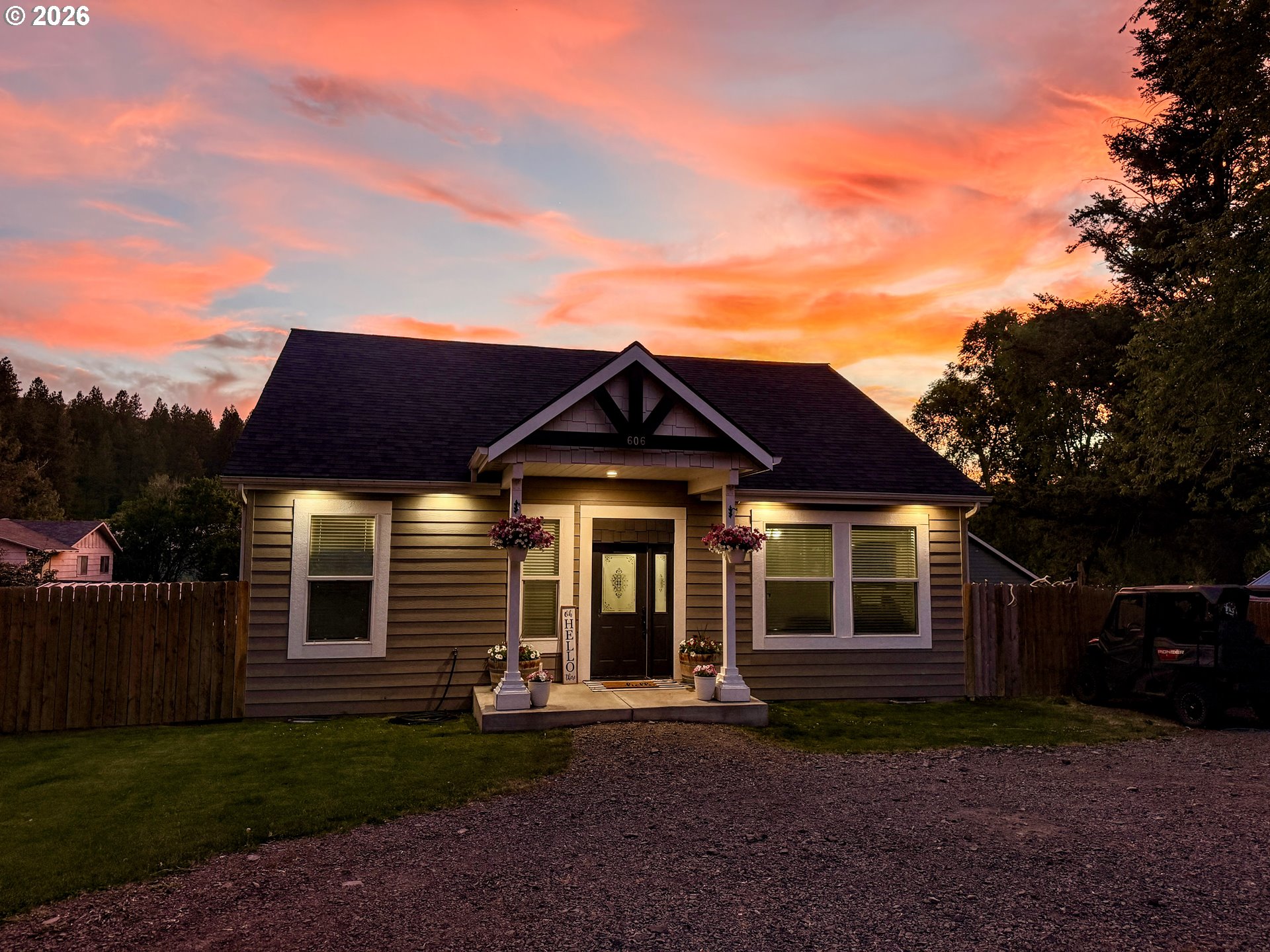 606 2nd Street Cove, OR 97824 - Photo 2 of 24