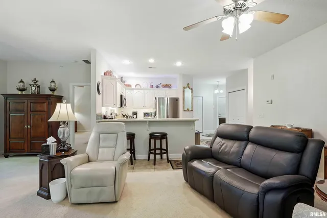 $277,000 | 1227 East Kimberly Road, Unit 5A, Bettendorf, IA 52722