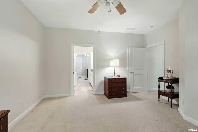 $277,000 | 1227 East Kimberly Road, Unit 5A, Bettendorf, IA 52722