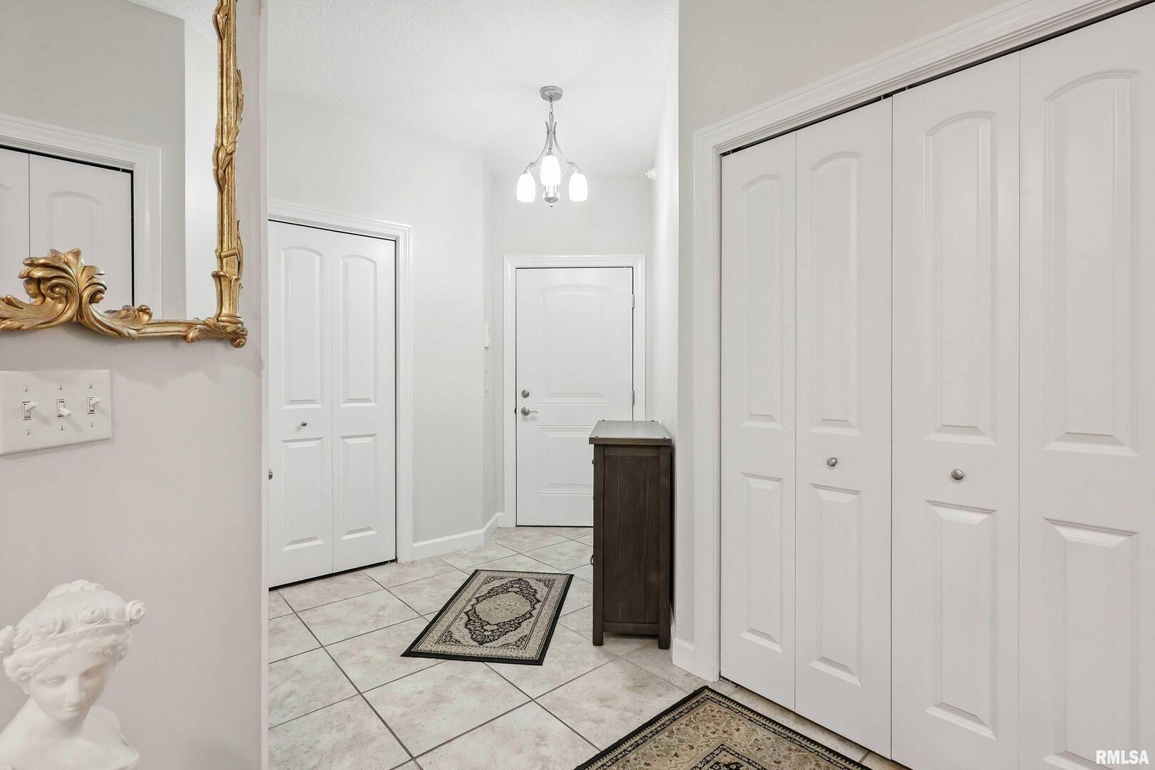 1227 East Kimberly Road, Unit 5A Bettendorf, IA 52722 - Photo 10 of 36