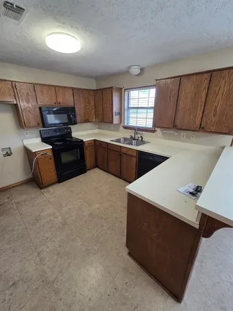 $1,500 | 1500 North Grant Drive, Unit A, Sherman, TX 75092