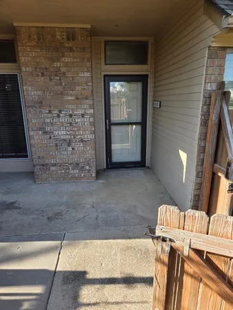 $1,500 | 1500 North Grant Drive, Unit A, Sherman, TX 75092