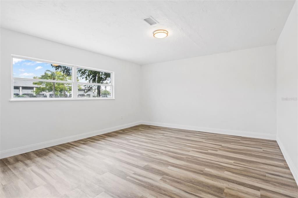 1310 Rosery Road Northeast Largo, FL 33770 - Photo 33 of 43 Gallery Image 33