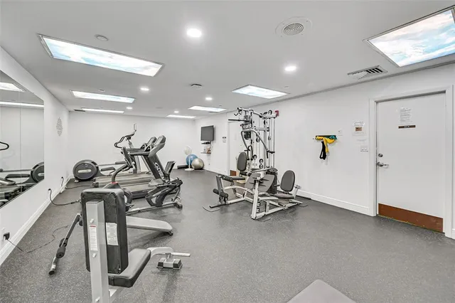 $828,788 | 2900 Northeast 14th Street Causeway, Unit 1005, Pompano Beach, FL 33062