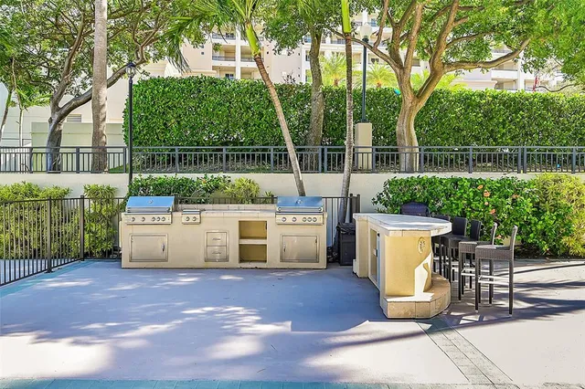 $828,788 | 2900 Northeast 14th Street Causeway, Unit 1005, Pompano Beach, FL 33062