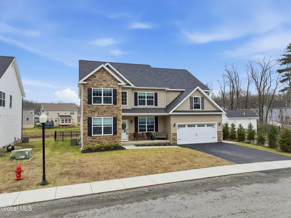 $724,900 | 25 Timber Creek Drive, Ballston, NY 12019