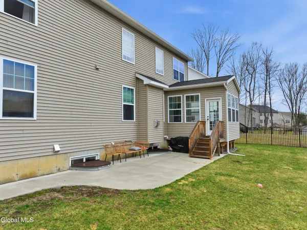 $724,900 | 25 Timber Creek Drive, Ballston, NY 12019