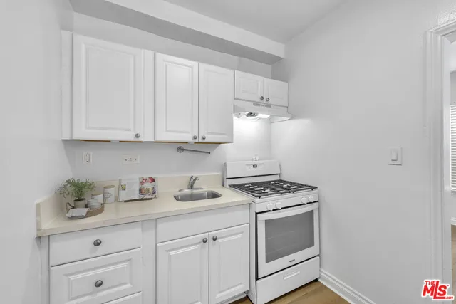 $1,850,000 | 2694 James M Wood Boulevard, Los Angeles, CA 90006