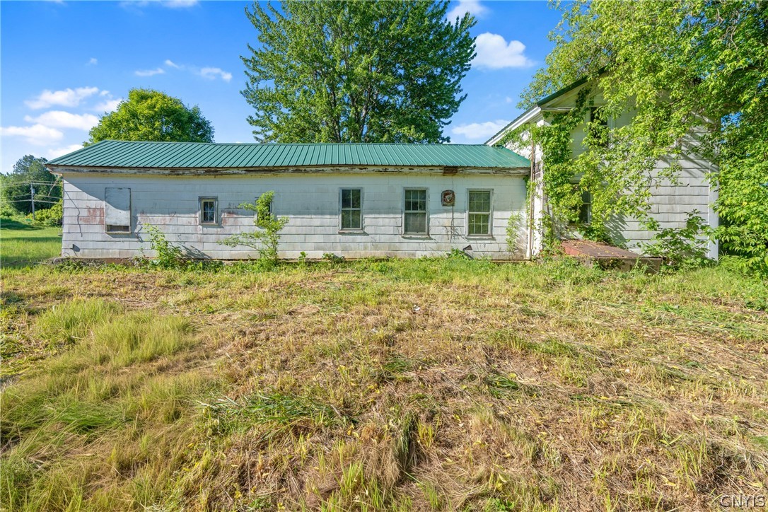 348 West Stone Road New Haven, NY 13114 - Photo 4 of 9