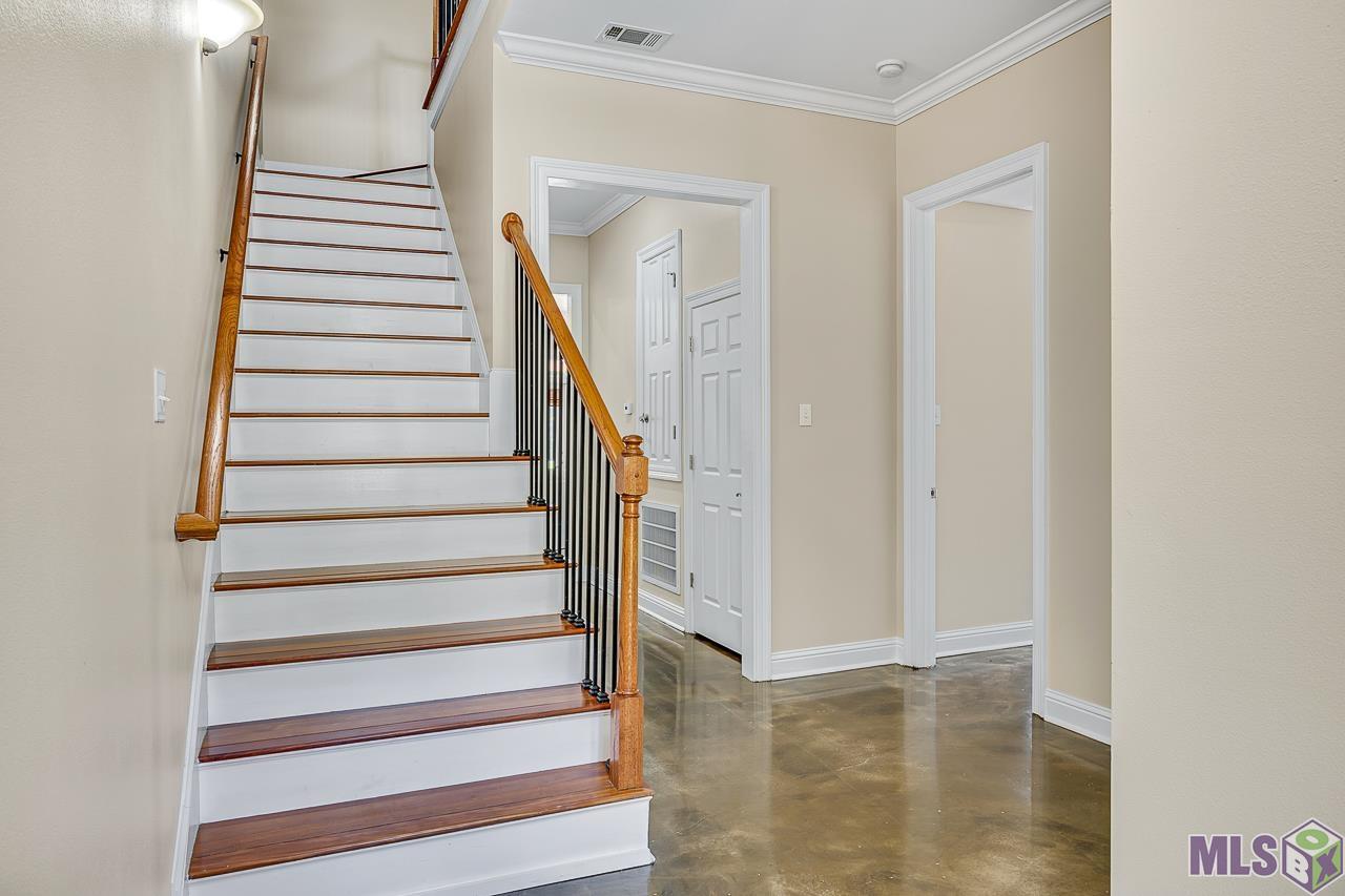 23338 Fairway Gardens Springfield, LA 70462 - Photo 4 of 36
