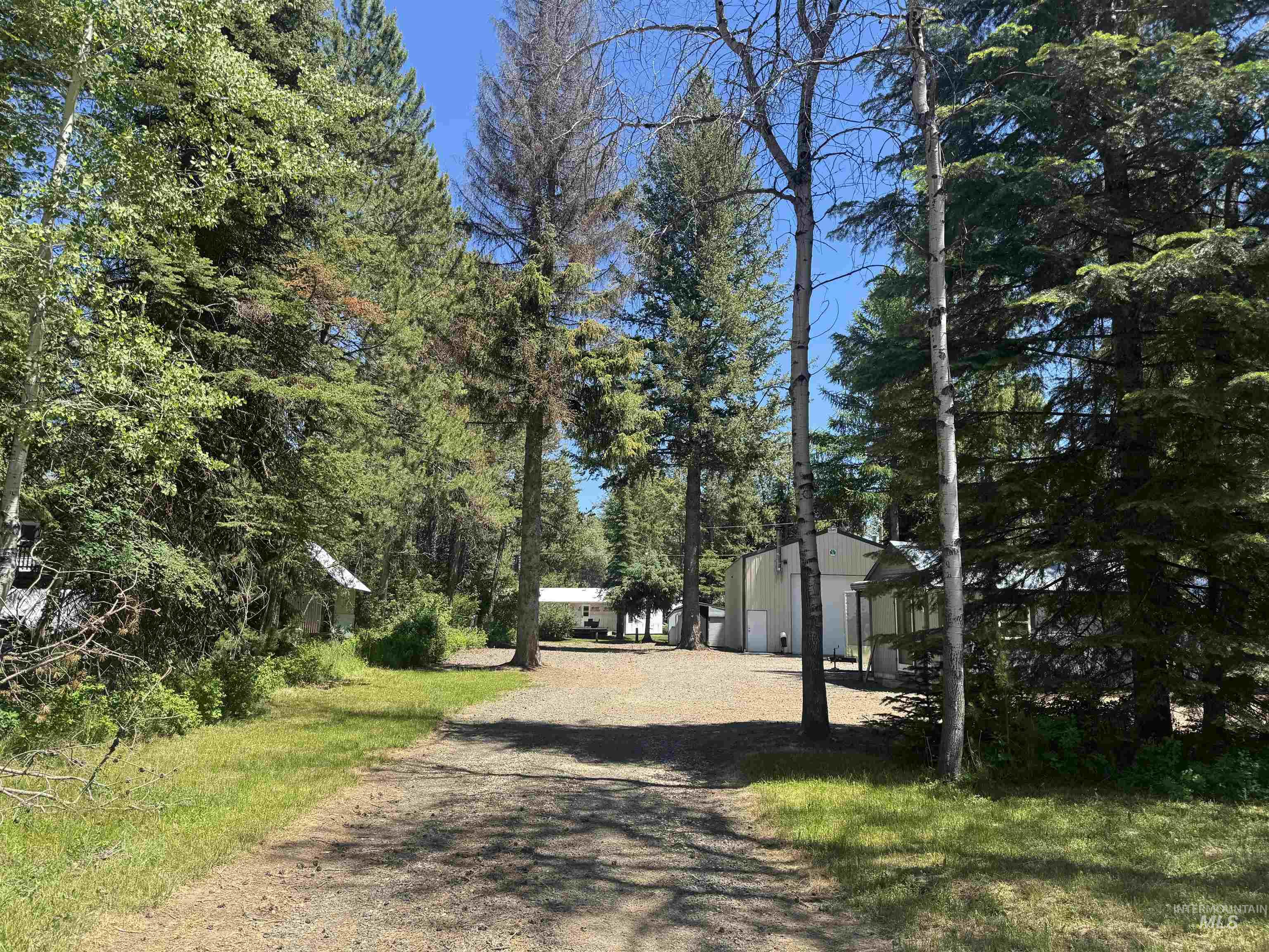 12868 Hereford Road Donnelly, ID 83615 - Photo 2 of 46