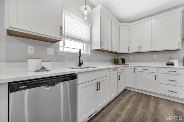 $570,000 | 105 Timber Wind Drive, Wentzville, MO 63385