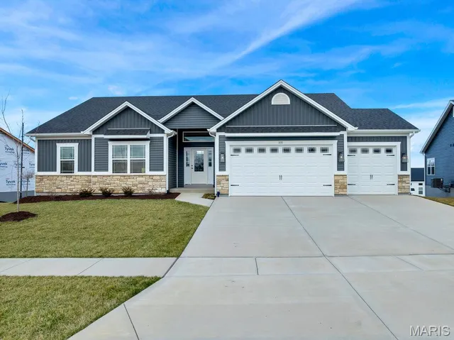 $570,000 | 105 Timber Wind Drive, Wentzville, MO 63385
