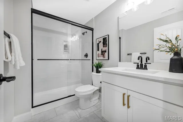 $570,000 | 105 Timber Wind Drive, Wentzville, MO 63385