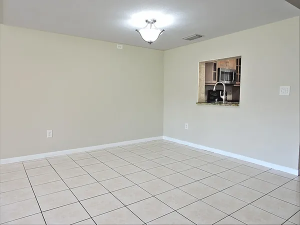 $2,400 | 5040 Society Place East, Unit E, West Palm Beach, FL 33415