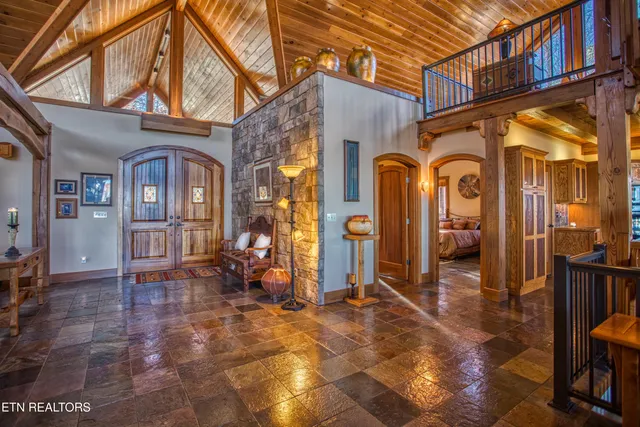 $1,025,000 | 1129 Grandview Way, Jamestown, TN 38556