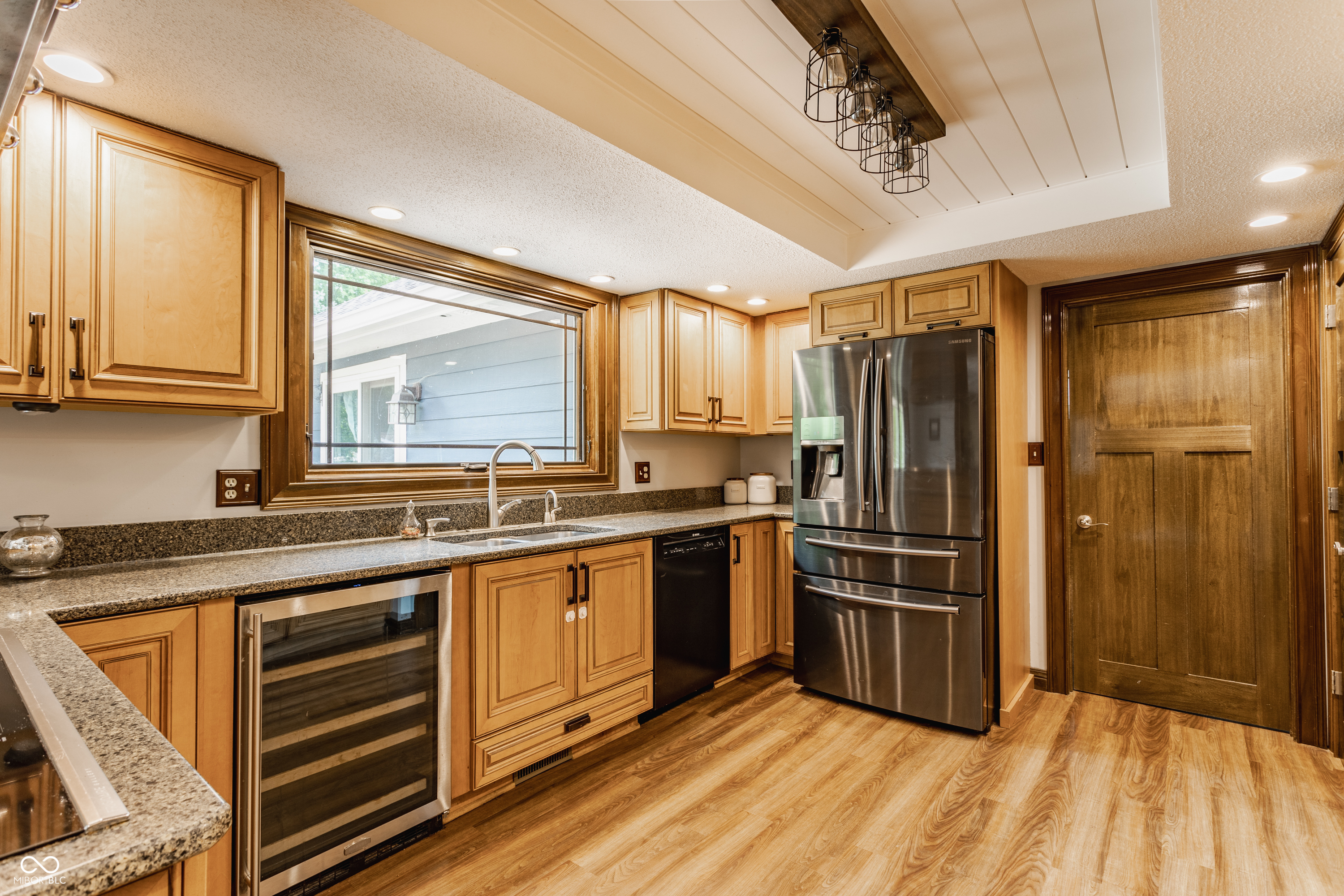 8901 Rocky Ridge Road Indianapolis, IN 46217 - Photo 8 of 30 Gallery Image 8