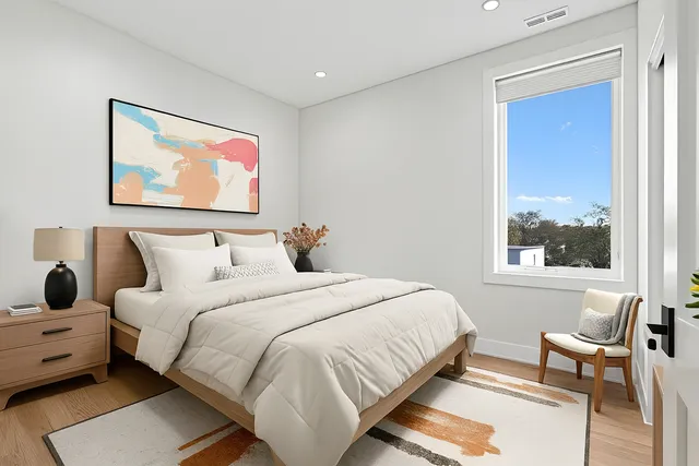 $630,000 | 3653 West Barry Avenue, Unit 4E, Chicago, IL 60618