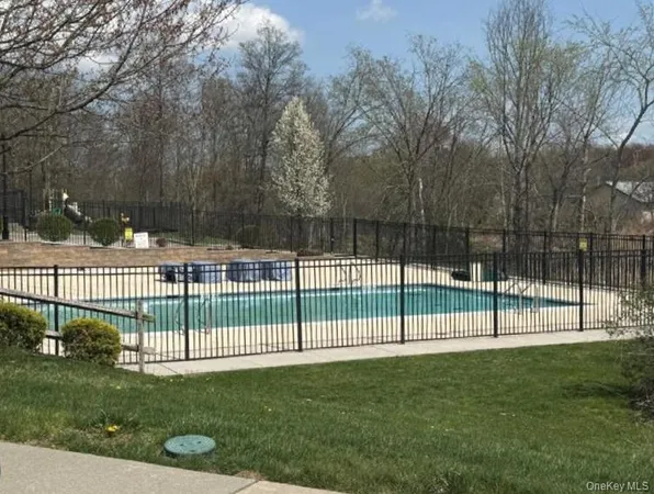 $470,000 | 22 Atwood Drive, Middletown, NY 10940