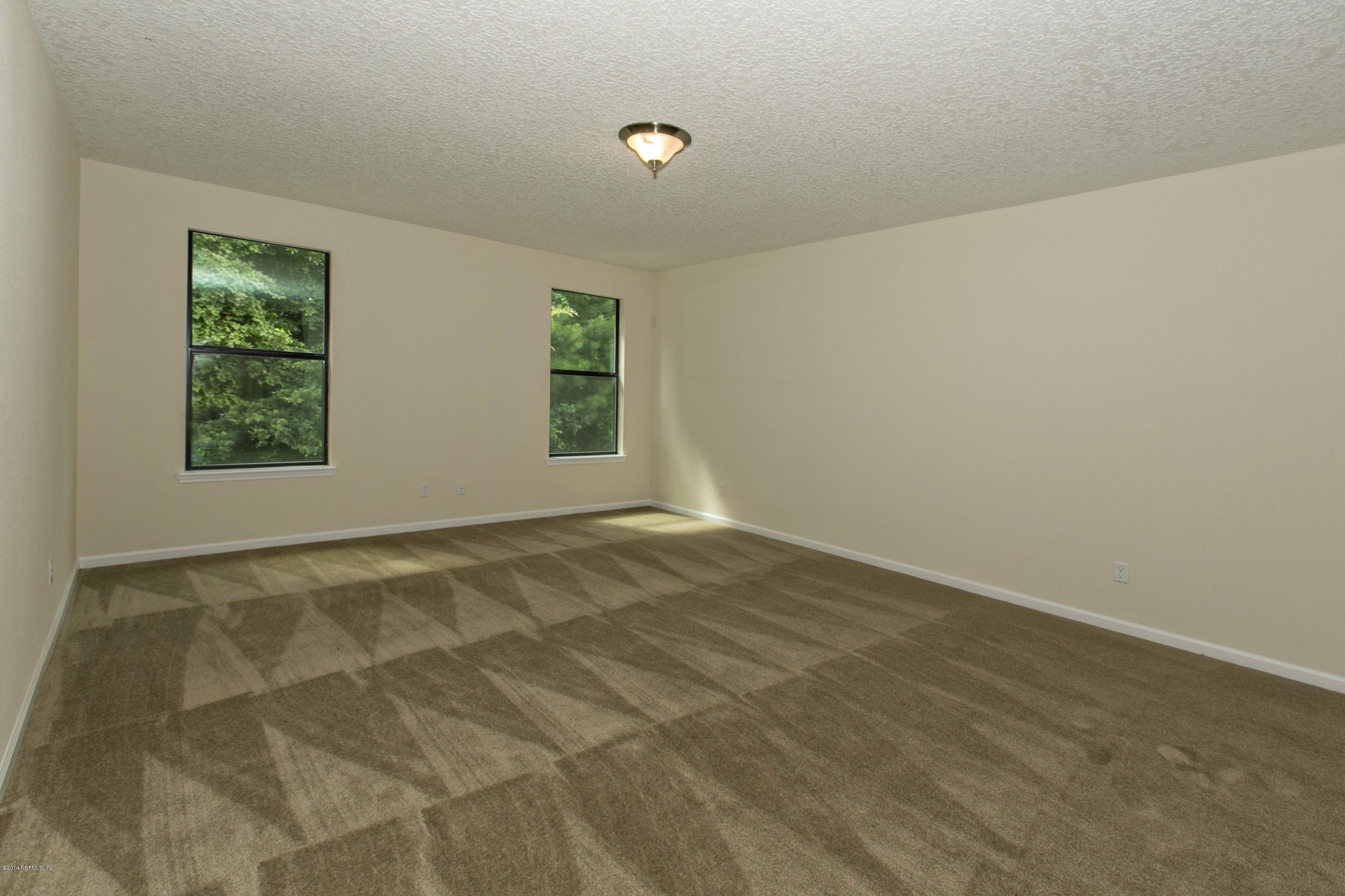 716 Reflection Cove Road East, Unit 4004 Jacksonville, FL 32218 - Photo 8 of 28 Great Room