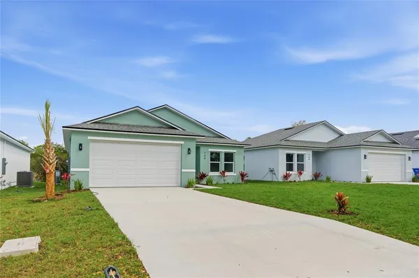 $355,000 | 140 11th Avenue, Osteen, FL 32764