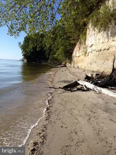 $420,000 | 7931 Delores Court, Chesapeake Beach, MD 20732