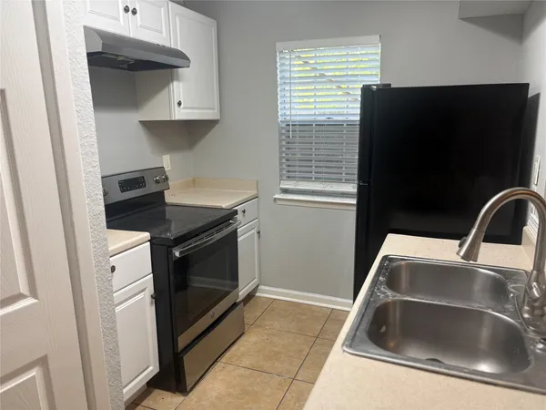 $950 | 5628 Birchmont Drive, Unit A, Houston, TX 77091