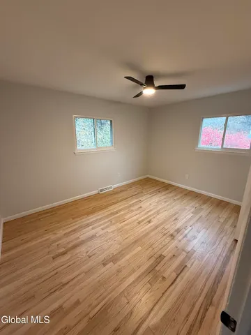 $399,999 | 10 Anne Drive, Guilderland, NY 12303