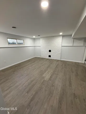 $399,999 | 10 Anne Drive, Guilderland, NY 12303