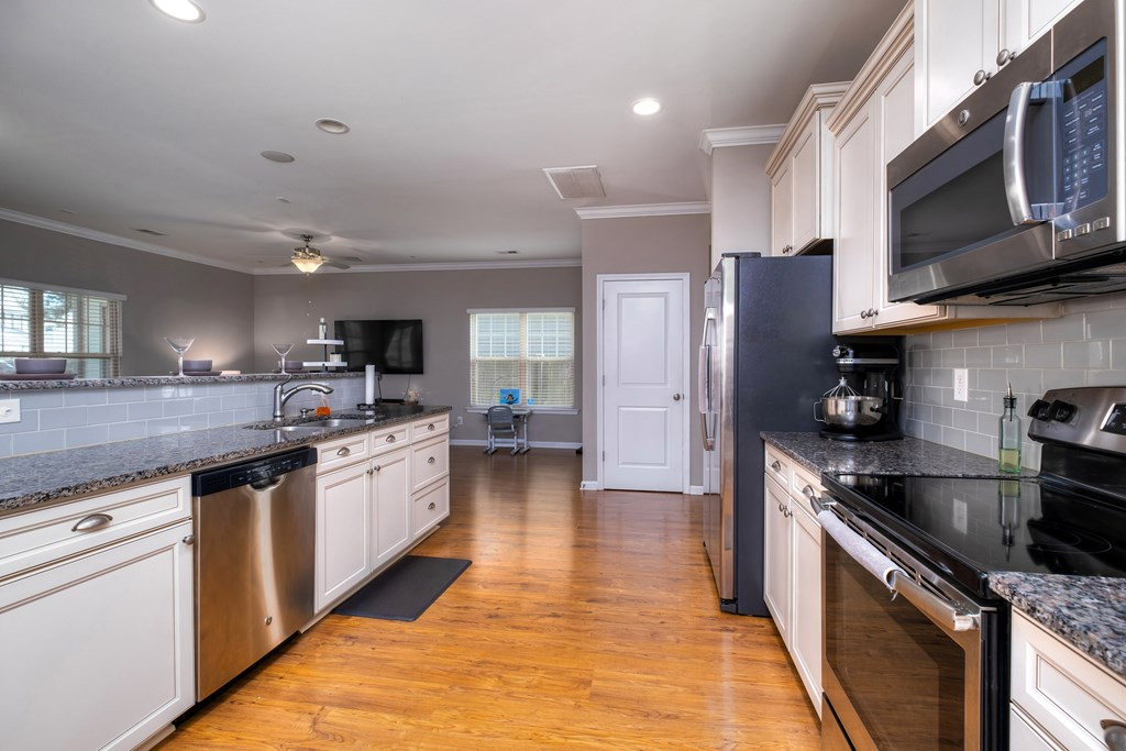 1507 Ruger Drive Sumter, SC 29150 - Photo 9 of 34 Gallery Image 9
