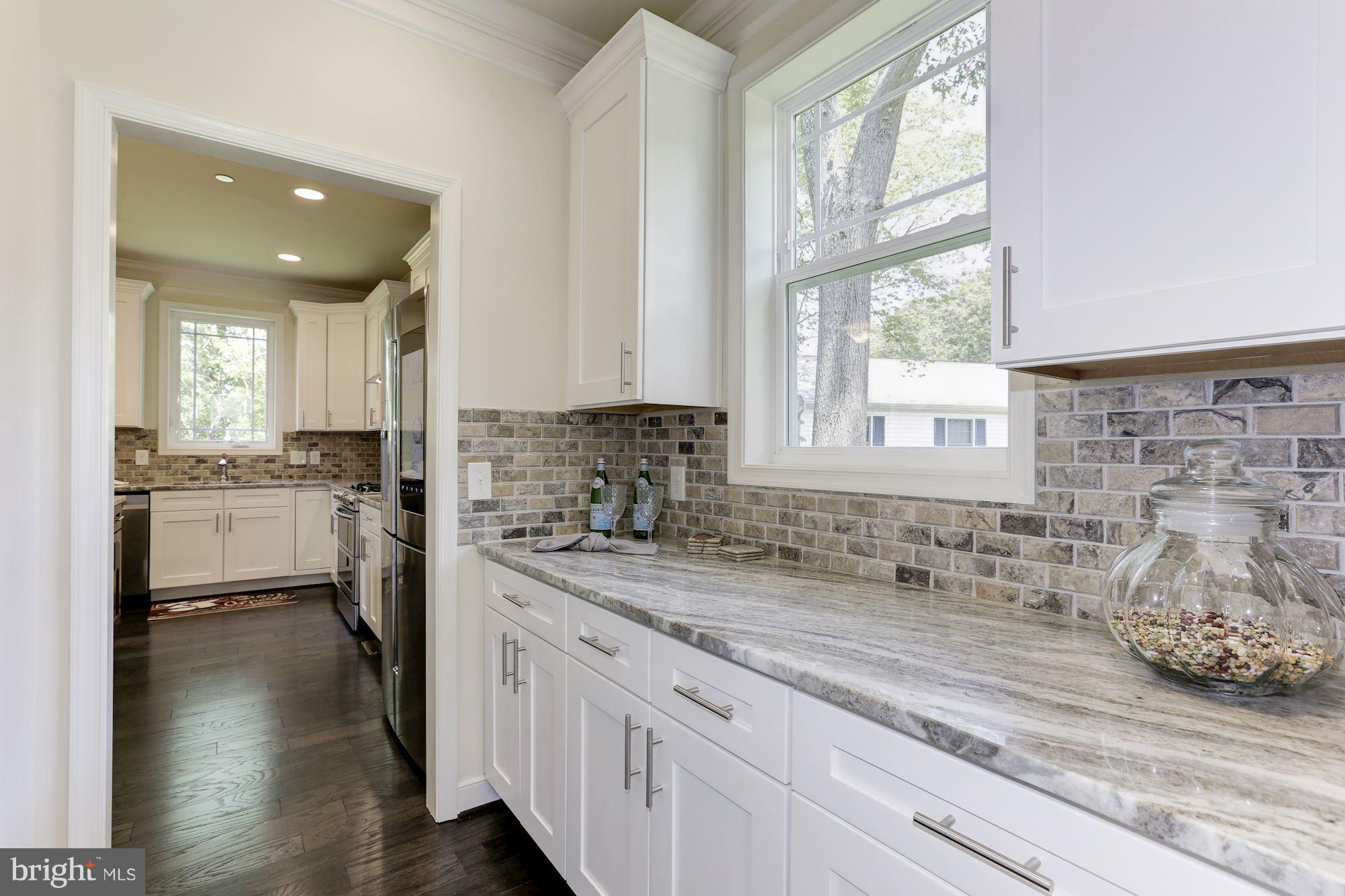 1235 Hampton Road Annapolis, MD 21409 - Photo 14 of 29 Butler's Pantry