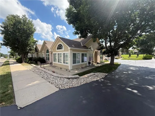 $342,500 | 11334 South Pflumm Road, Olathe, KS 66215