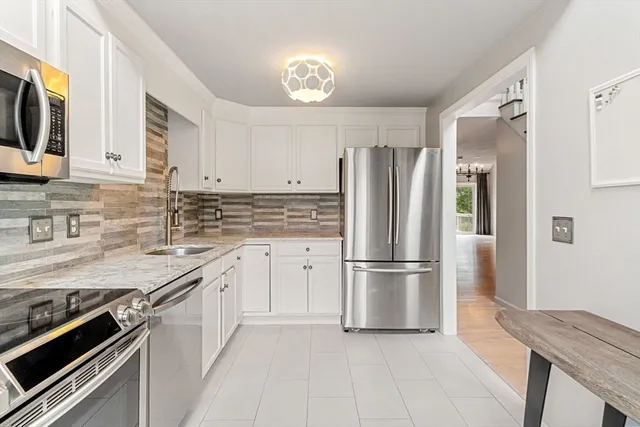 $579,000 | 33 Barker Square Drive, Unit 33, Pembroke, MA 02359