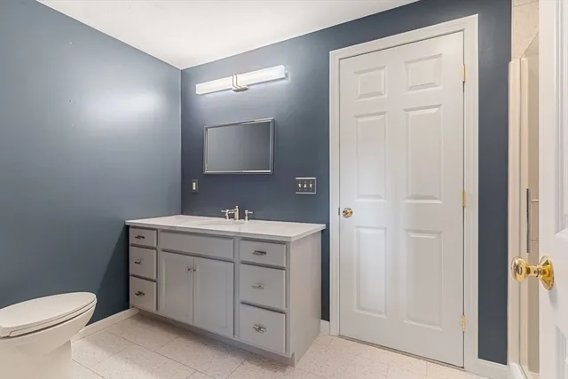 $579,000 | 33 Barker Square Drive, Unit 33, Pembroke, MA 02359