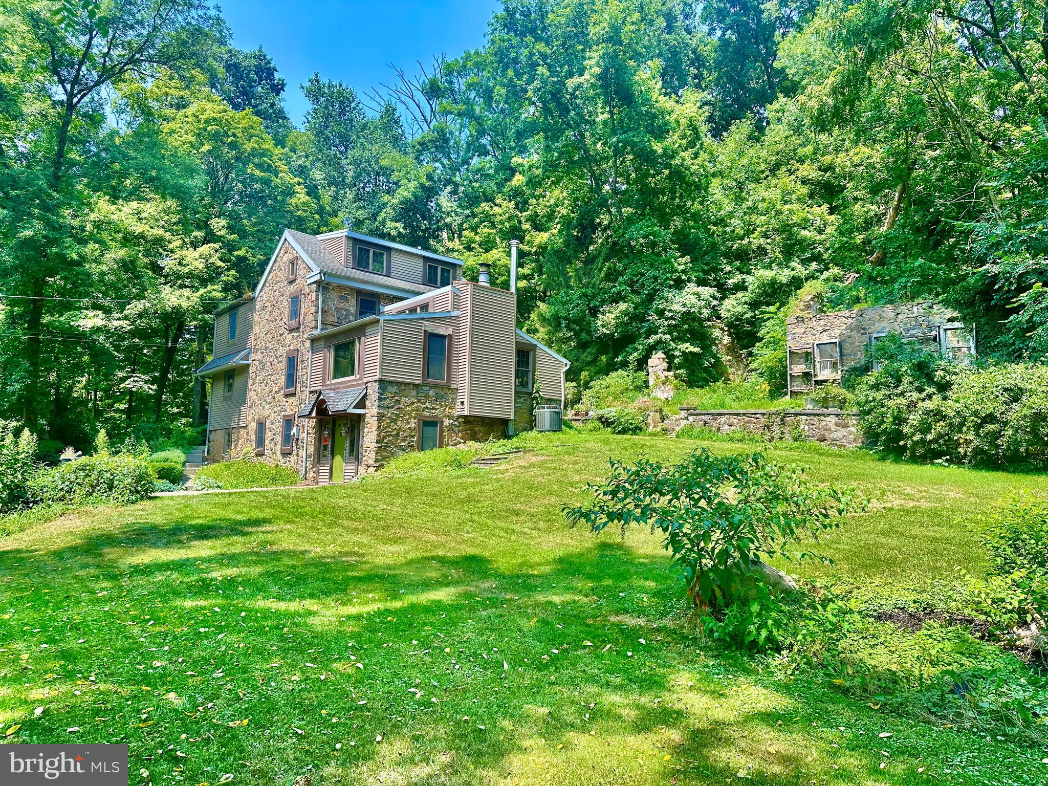 1004 California Road Quakertown, PA 18951 - Photo 1 of 78 Gallery Image 1