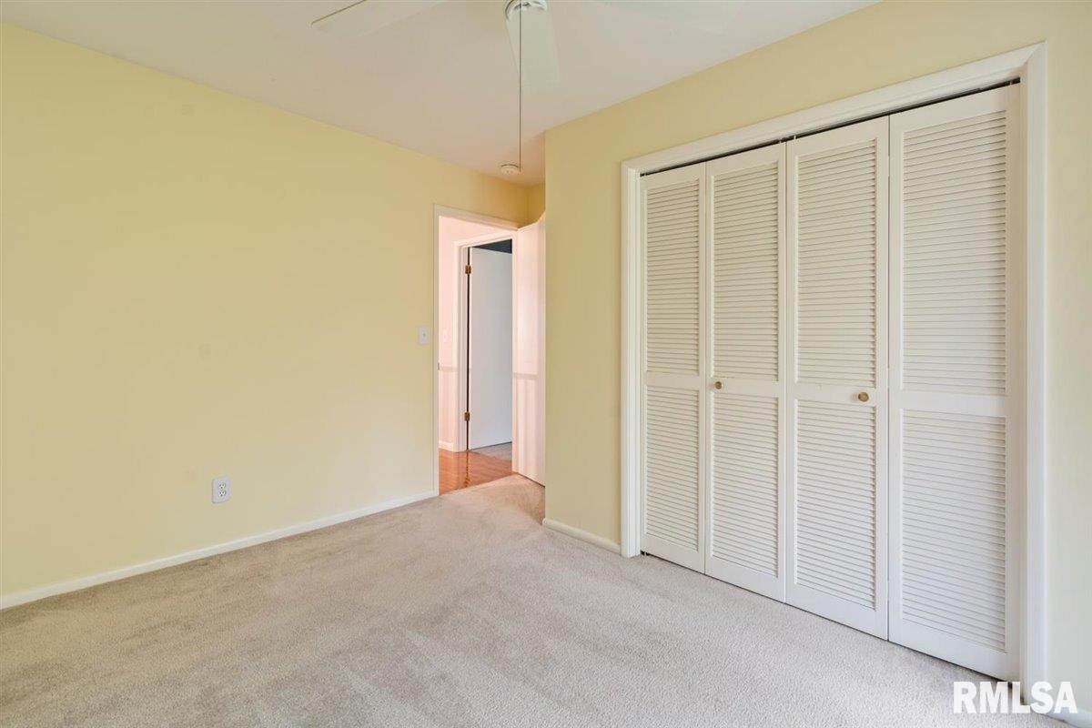 3 Country Place Springfield, IL 62703 - Photo 40 of 49