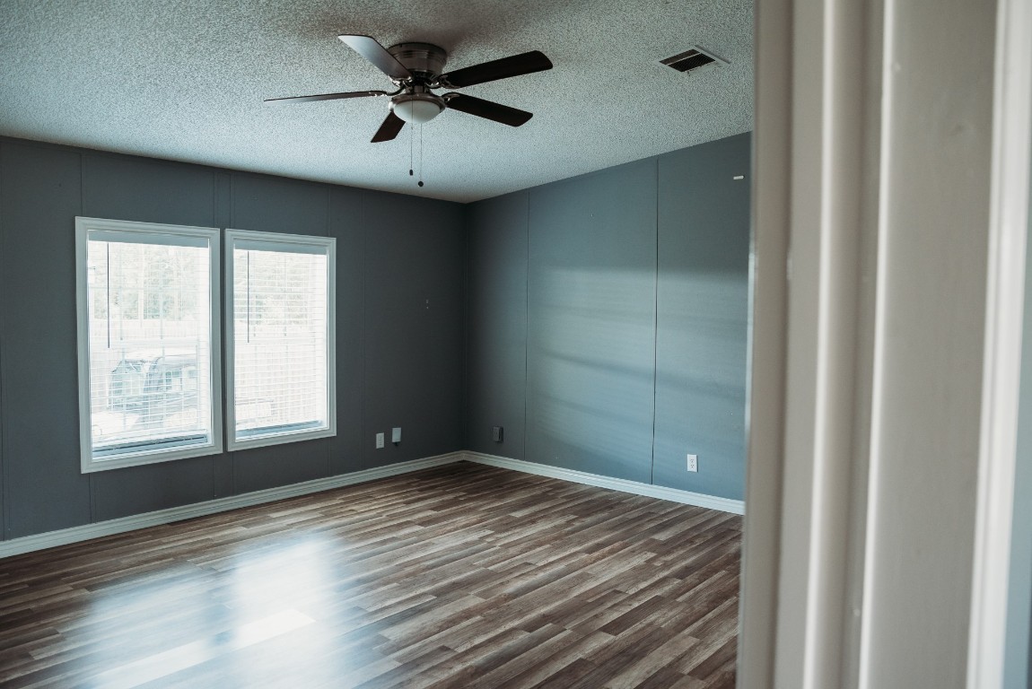 2545 Lee Turner Road Cleveland, TX 77328 - Photo 17 of 19