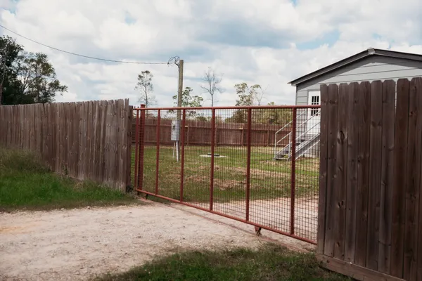 $1,500 | 2545 Lee Turner Road, Cleveland, TX 77328