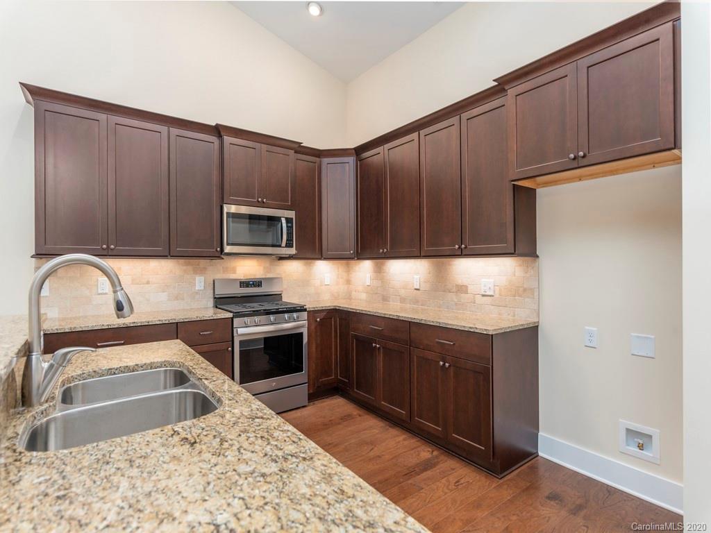 22 Robin Roost Road Asheville, NC 28804 - Photo 13 of 25