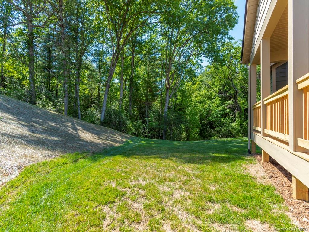 22 Robin Roost Road Asheville, NC 28804 - Photo 8 of 25