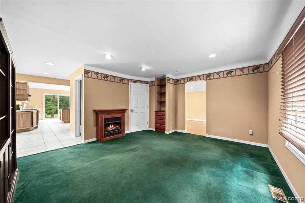 3244 Alpine Road Troy, MI 48084 - Photo 17 of 36