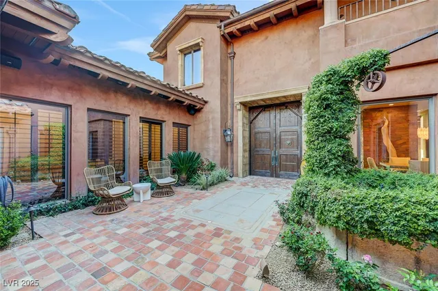 $3,300,000 | 15 Rue Du Rivoli Place, Henderson, NV 89011