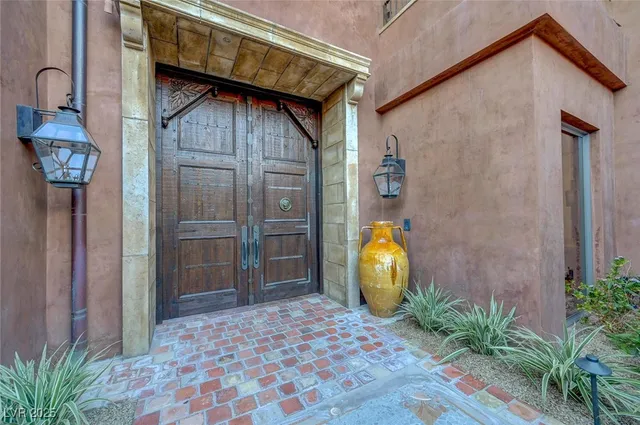 $3,300,000 | 15 Rue Du Rivoli Place, Henderson, NV 89011