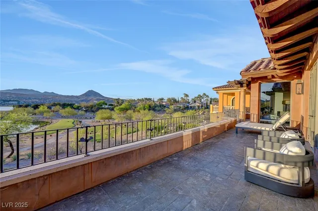 $3,300,000 | 15 Rue Du Rivoli Place, Henderson, NV 89011