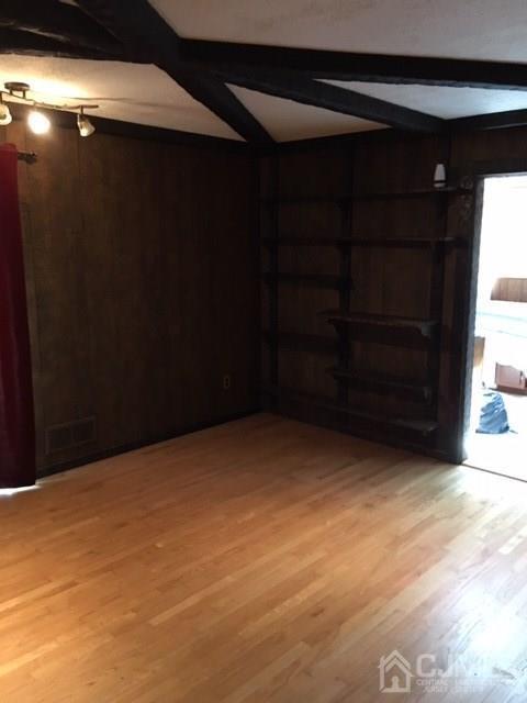 26 Millay Road Morganville, NJ 07751 - Photo 4 of 10 Gallery Image 4