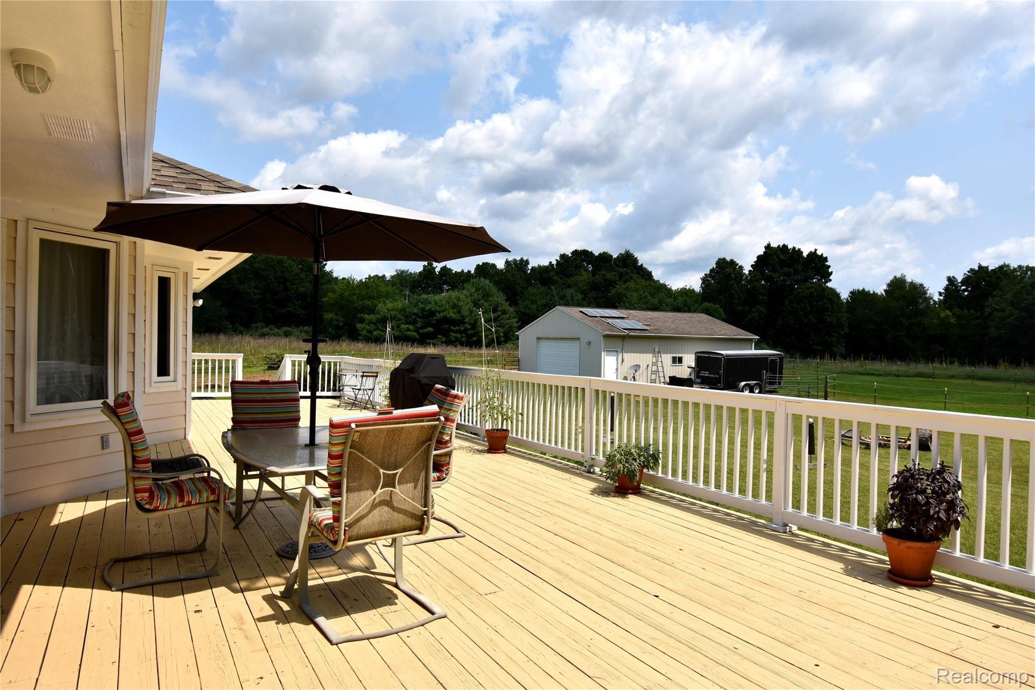 6747 Pinckney Road Pinckney, MI 48169 - Photo 30 of 44 27 DECK.JPG