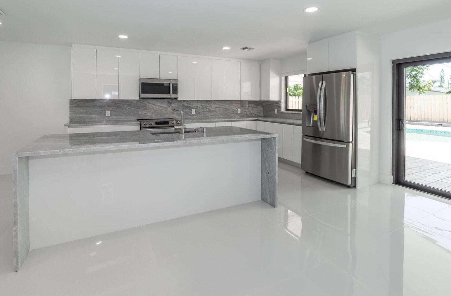 524 Northwest 53rd Street Boca Raton, FL 33487 - Photo 9 of 36 20210929223516557758000000-o