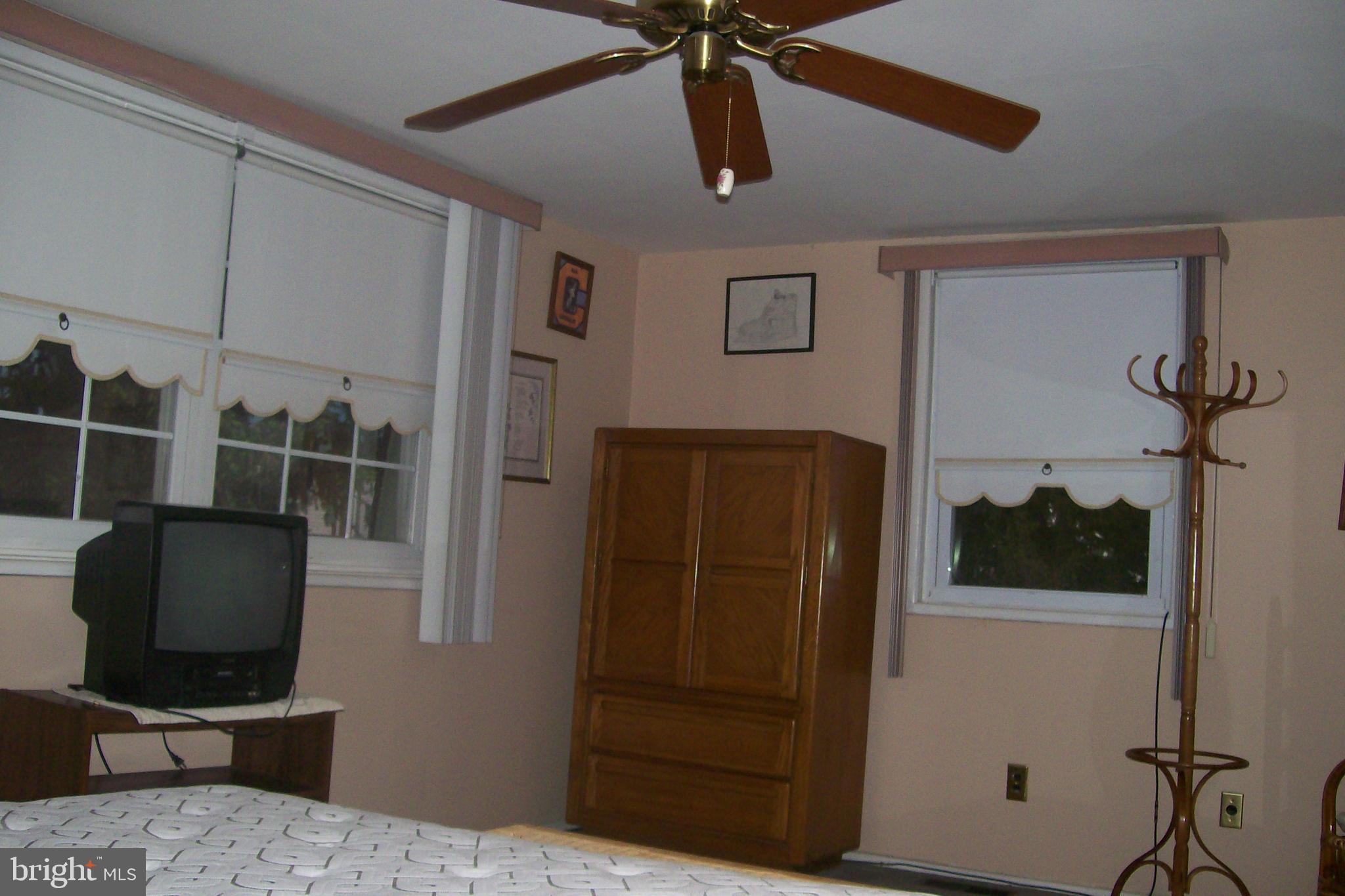 4217 Lawnside Road Philadelphia, PA 19154 - Photo 18 of 38 Gallery Image 18